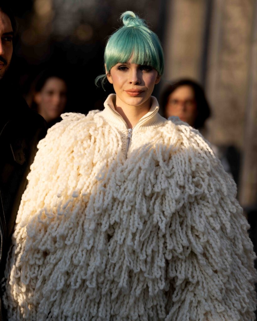 Street Style Stella McCartney FW25 Paris Fashion Week